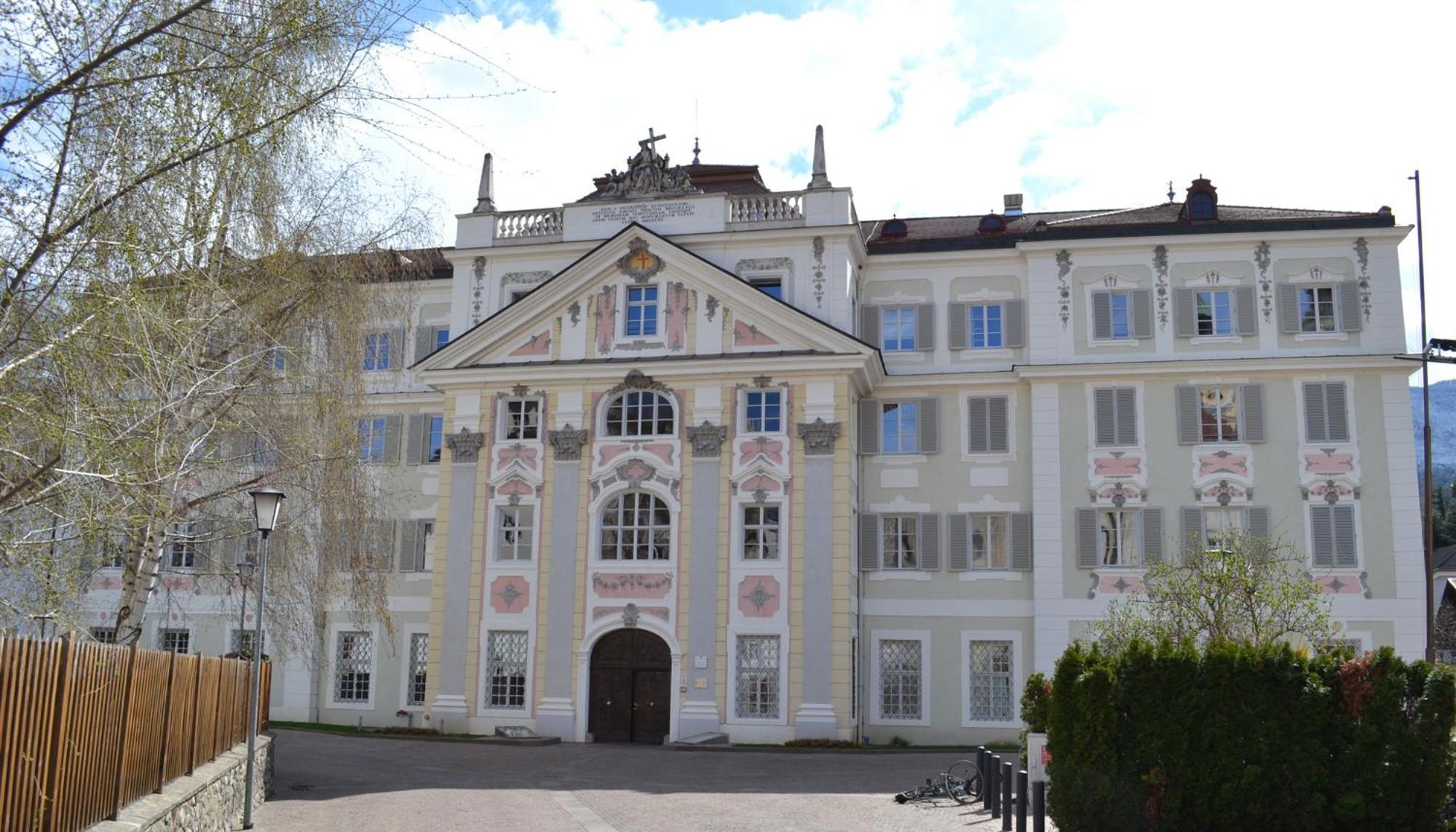 Priesterseminar Brixen Екстер'єр фото